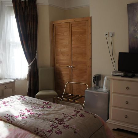 Amazon Guest House Oxford Bagian luar foto