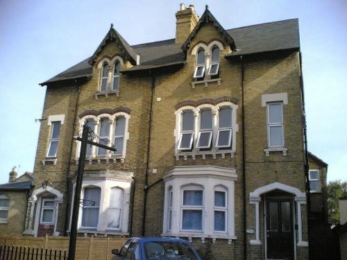 Amazon Guest House Oxford Bagian luar foto