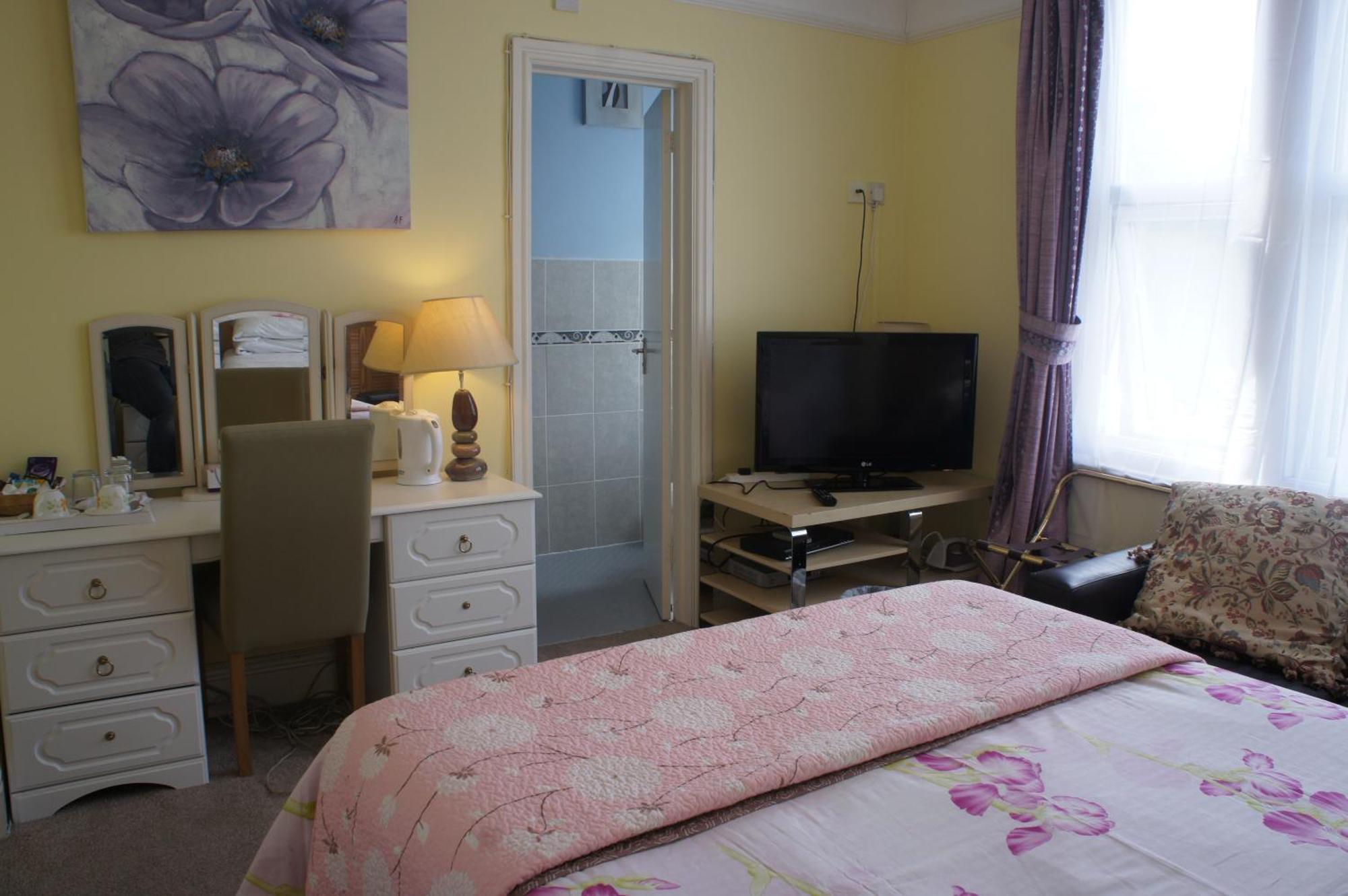 Amazon Guest House Oxford Bagian luar foto