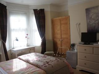 Amazon Guest House Oxford Bagian luar foto